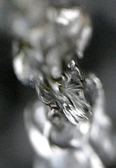 Dissipative Strukturen in Vortex-Form Frei fallender Wasserstrahl